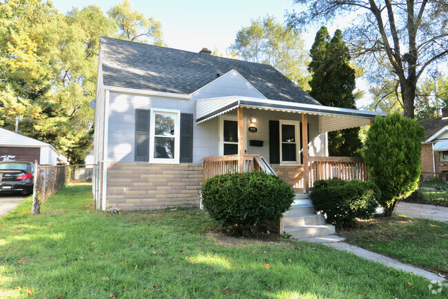 Building Photo - 8705 Packard Ave Rental