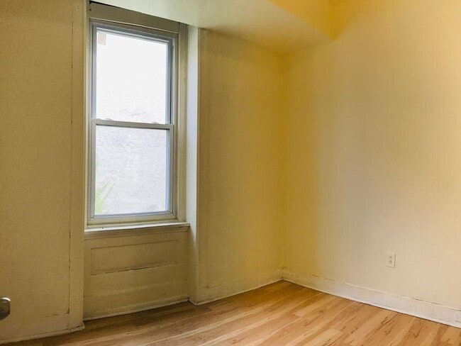 Photo - 2338 N Park Ave Unidad 2338 N Park Ave #2