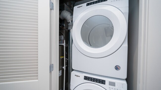 Photo - 1502 W Ainslie St