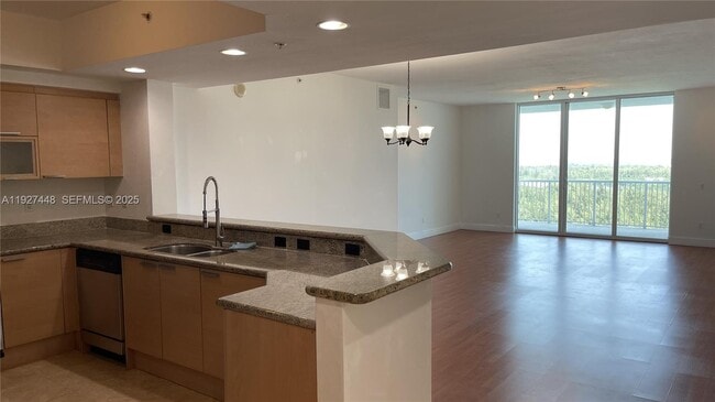 Photo - 14951 Royal Oaks Ln Unit 1901