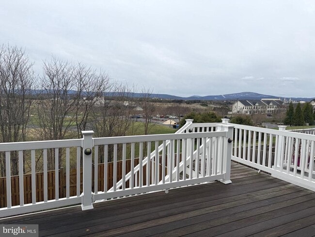 Building Photo - 48 Niblick Square