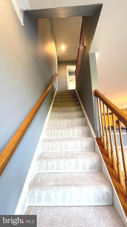 Photo - 505 Edmonton Terrace NE