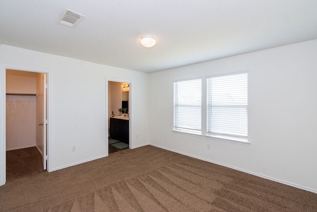 Photo - 2622 Summer Ln