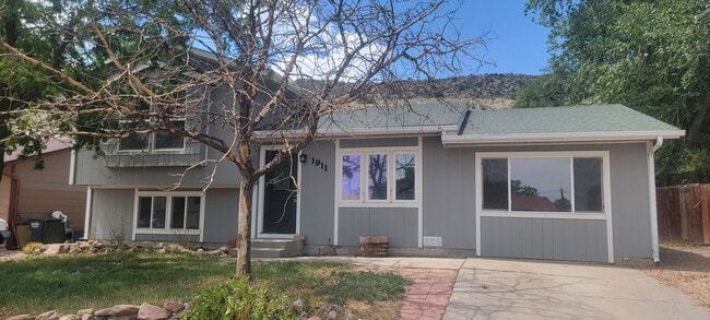 Building Photo - 4 Bedroom 1.5 Bath Rental