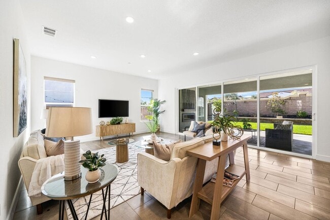 Photo - GORGEOUS 3300 Sqft Single Story 4 Bed 3.5 Bath House in Brentwood