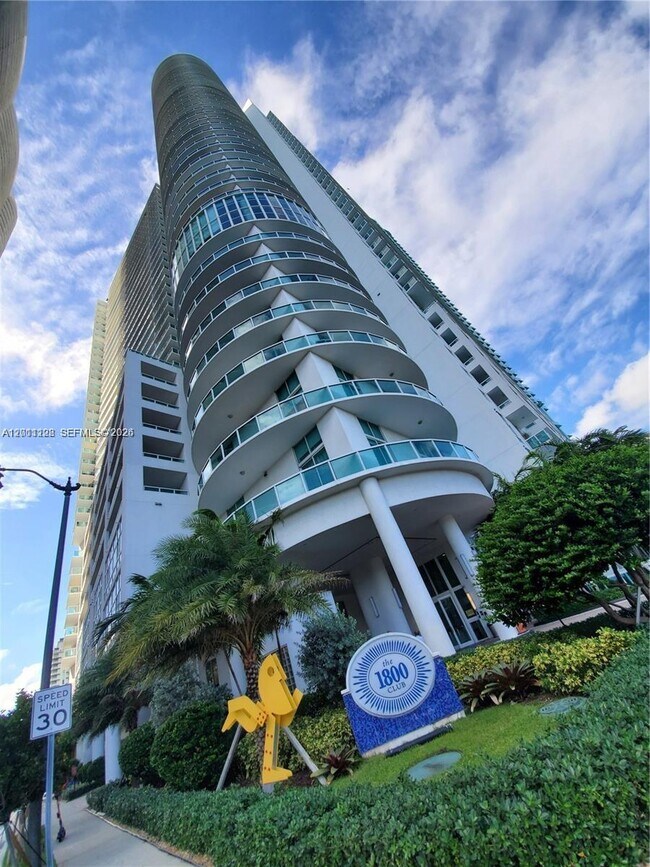 Photo - 1800 N Bayshore Dr Unidad 3807