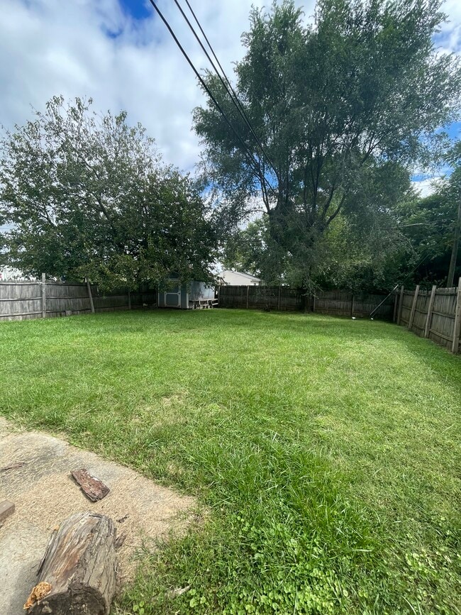 Photo - 2972 Fairwood Ave