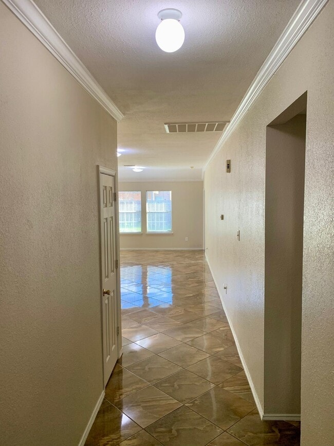 Photo - 6019 Fallmont Dr Casa