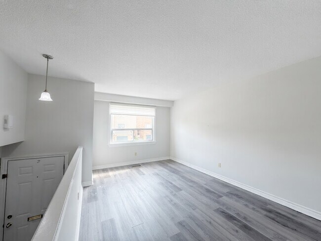 Photo - 2830 Midland Ave
