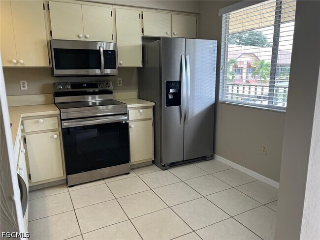 Photo - 13076 Cross Creek Ct Unit 408