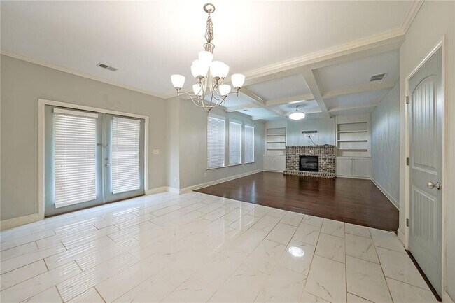 Photo - 1715 Dyeson Rd SW