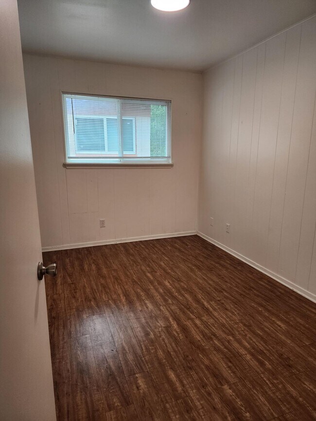 Photo - 300 West North Loop blvd