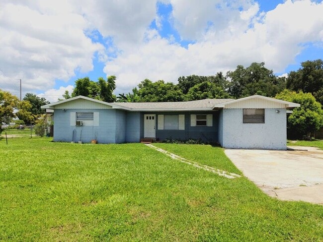 1035 N Combee Rd - 1035 N Combee Rd House