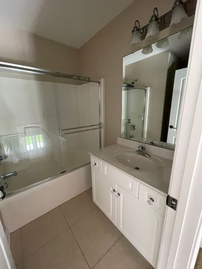 Building Photo - 107 Fox Den Dr Rental