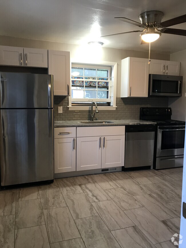 Building Photo - 4080 S Burrell St Rental