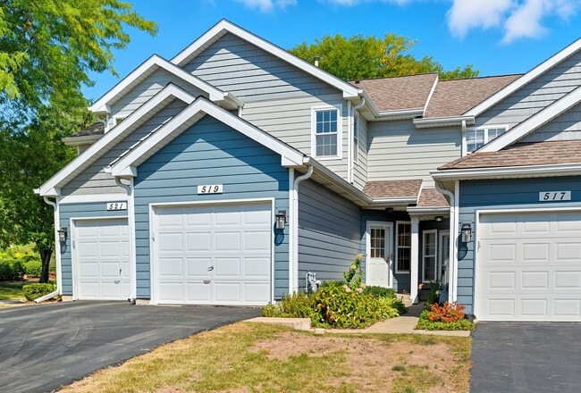 Photo - 519 Woodcrest Dr