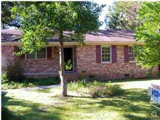 Building Photo - 1752 Dogwood Rd Rental