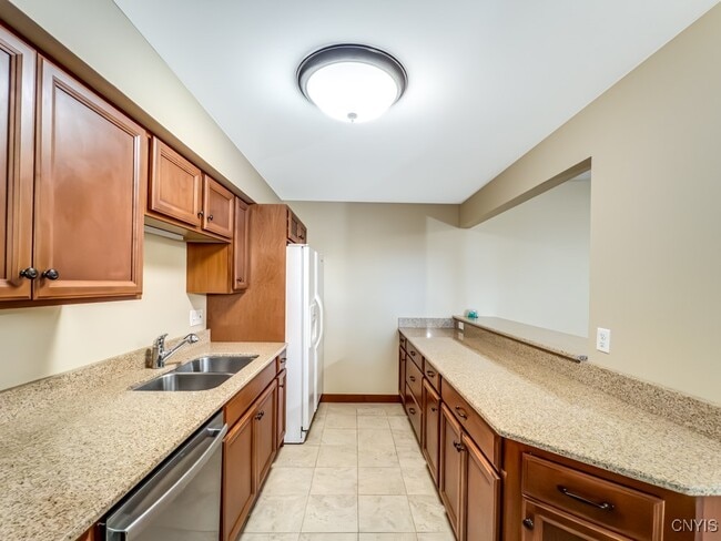 Photo - 917 Madison St