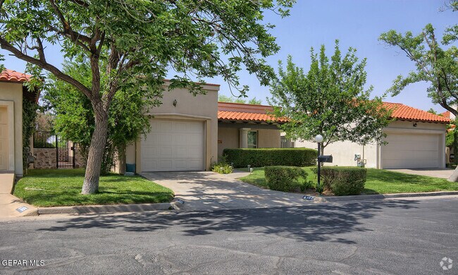 Building Photo - 6167 Los Felinos Cir Rental
