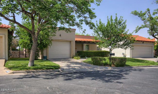 Building Photo - 6167 Los Felinos Cir Rental