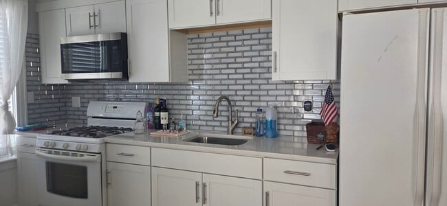 Photo - 62 Oak St Unit 2