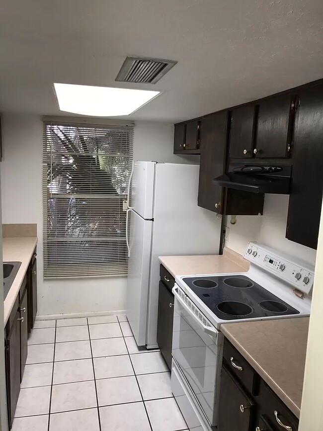 Photo - 3902 Coronation Ct