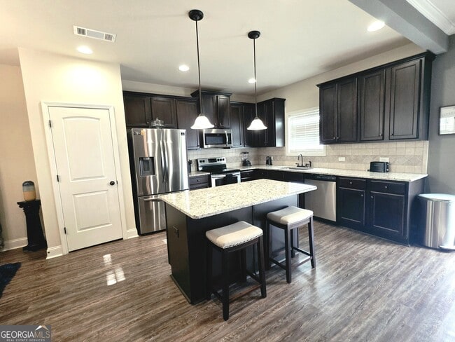 Photo - 9025 Holder Rd