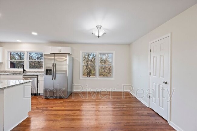Photo - 111 Daleview Cir