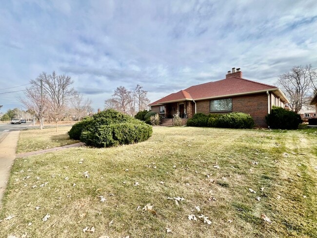 Building Photo - Beautiful shared home in Park Hill Unit 2580 N Monaco 3