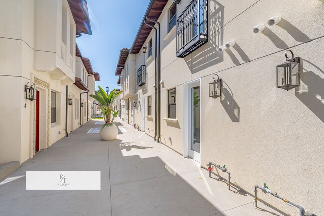 Photo - Whitmore Villas 170 Unit 170 #3
