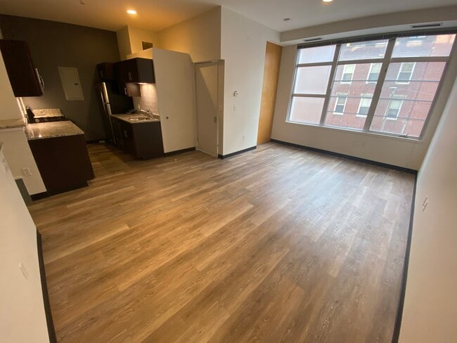 Photo - 379 Harrison Ave Unit 3