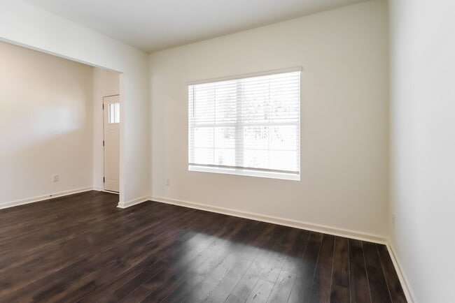 Photo - 5773 Timber Leaf Lp