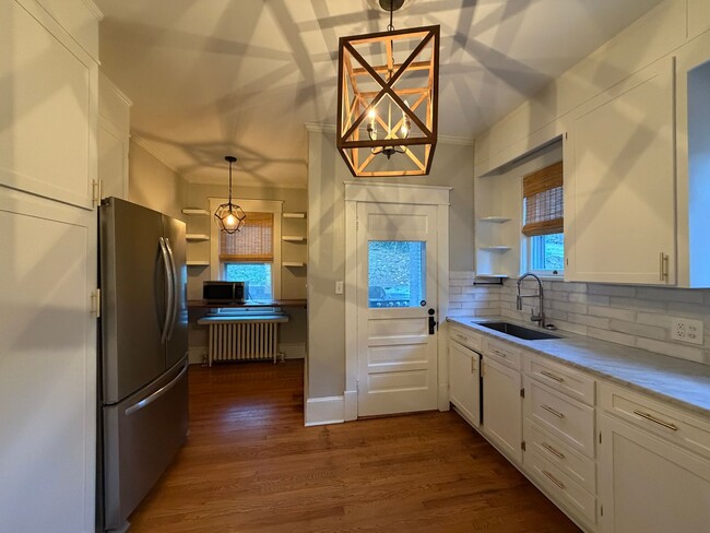 Photo - South Roanoke Charm!