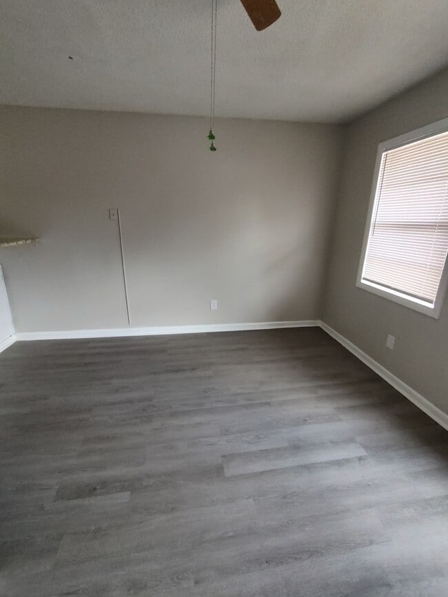 Photo - High St and Lelia St Unidad Lelia 9