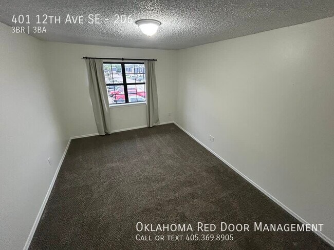 Photo - 401 12th Ave SE House