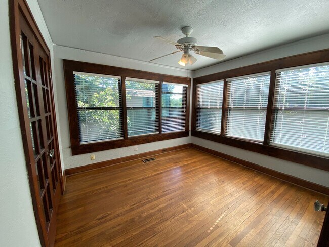 Photo - 2830 San Gabriel St Unit A