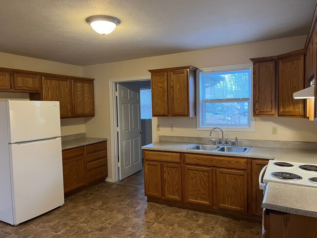 Photo - 1021 E Lynn St