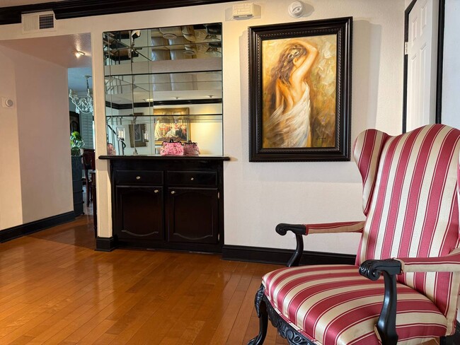 Photo - 21620 Burbank Blvd Unit 21620 Burbank