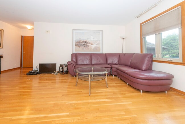Photo - 8909 N Wisner St Unit 1
