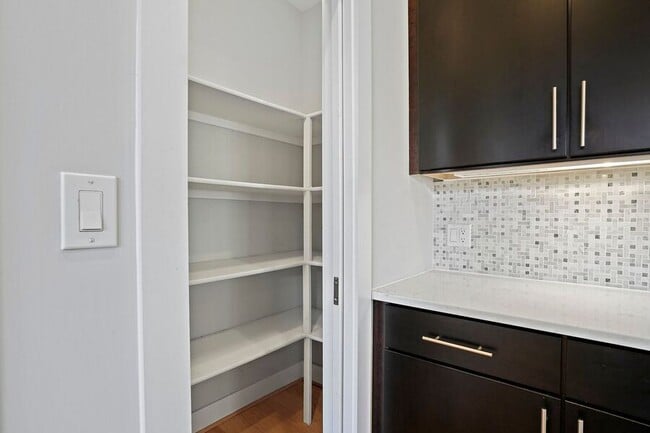 Photo - 3579 13th St NW