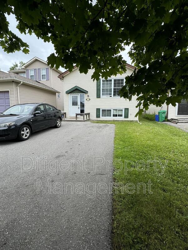 Photo - 1241 Huntington Cir