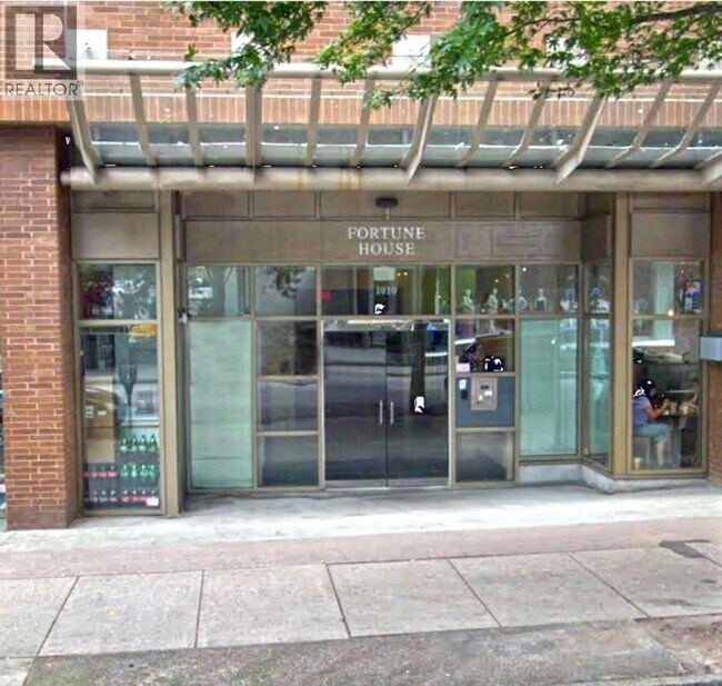 Photo - 1010 Howe St Unit 6xx