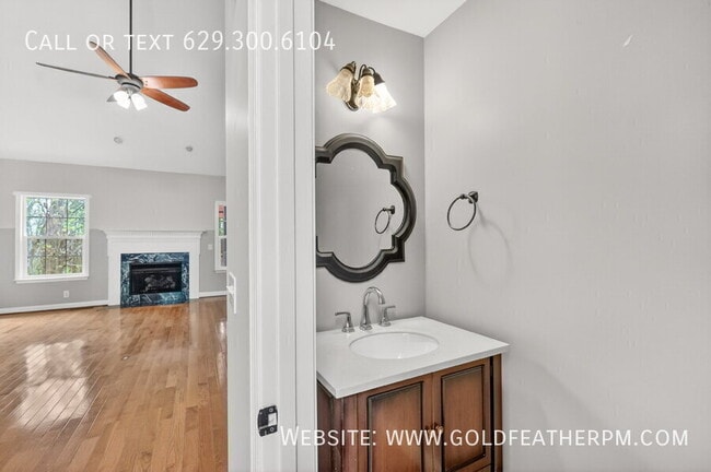 Photo - 3940 Waterford Way