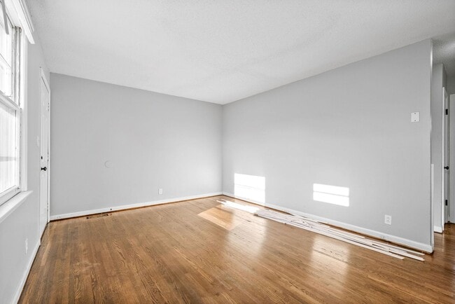 Photo - Tandy Drive-113 Unit 113C