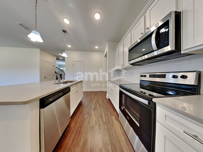 Photo - 2913 Rolling Acres Rd