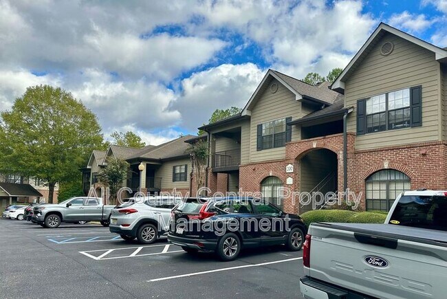 Photo - 208 Sterling Oaks Dr