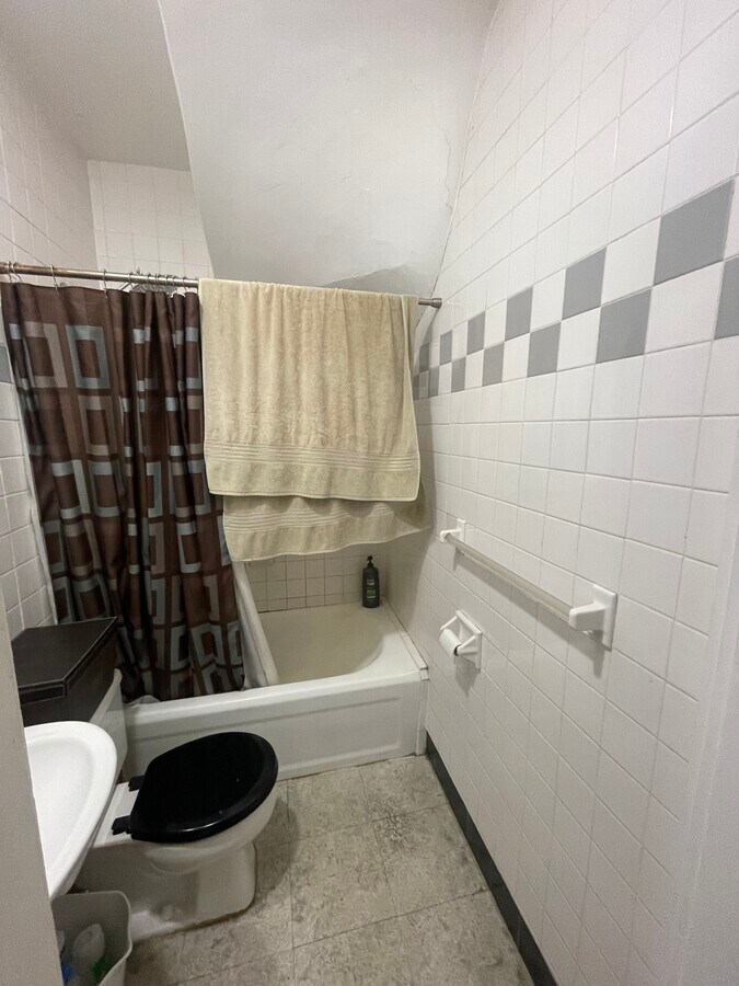 Photo - 52 S Russell St Unit 2