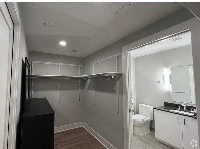 Building Photo - 88 V St SW Unit 513 Rental