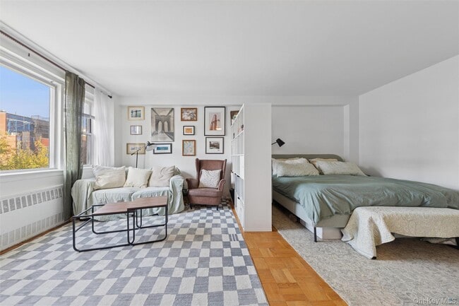 Building Photo - 3725 Henry Hudson Pkwy W Unit 7F