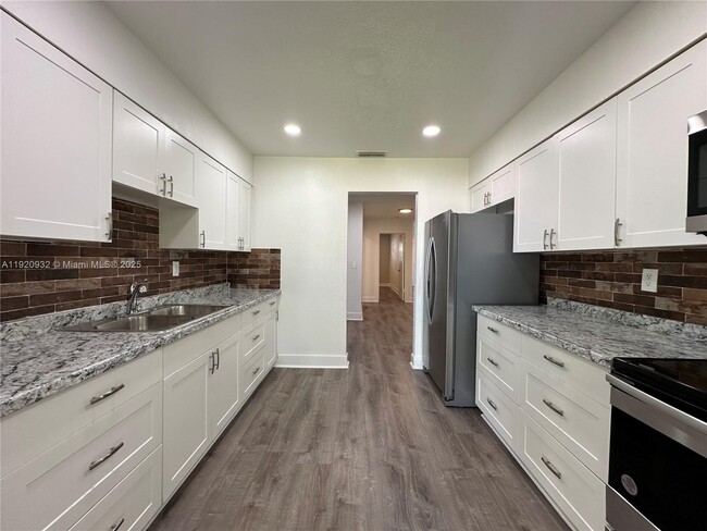 Building Photo - 108 NW 1st St